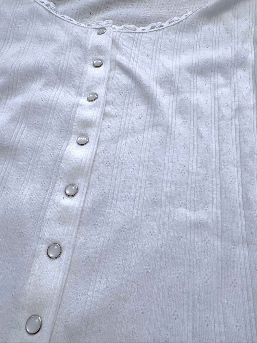 GAP White Pointelle Scoop-Neck Snap Cardigan -  Size Large NWOT - Picture 4 of 7